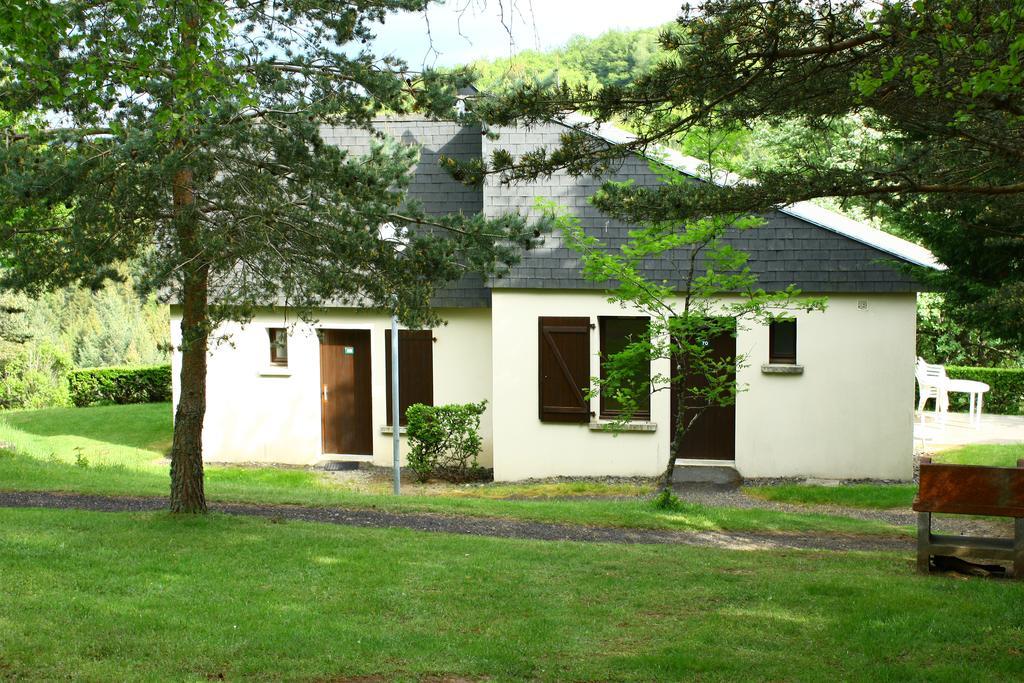 Vvf Aubrac Hotel Chaudes-Aigues Phòng bức ảnh