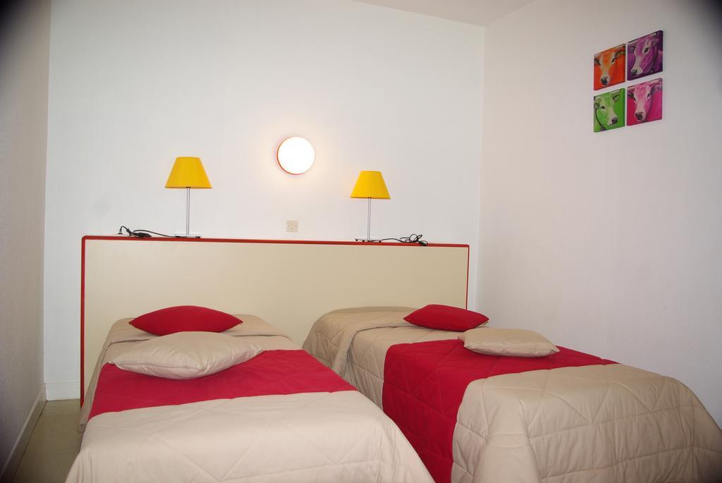 Vvf Aubrac Hotel Chaudes-Aigues Phòng bức ảnh